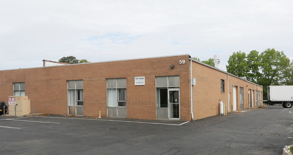 More Photos Of 55-59 Remington Blvd, Ronkonkoma Warehouse For Lease