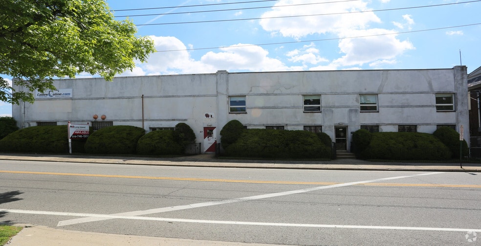 More Photos Of 91-101 Horton Ave, Lynbrook Warehouse For Lease
