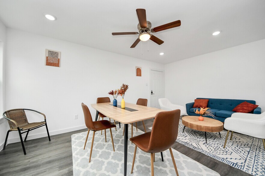 More Photos Of , Houston Multifamily For Sale