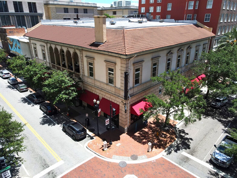 More Photos Of 201-213 N Laura St, Jacksonville Office For Lease