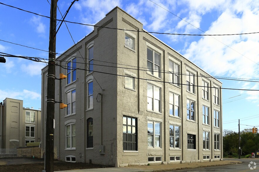 More Photos Of 2658 Scranton Rd, Cleveland Apartments For Lease
