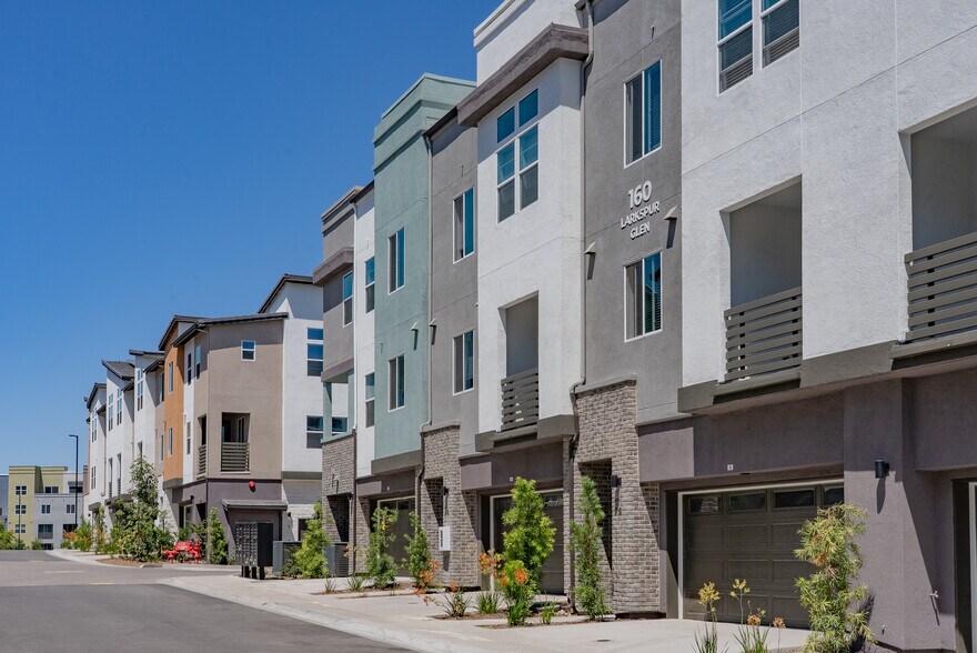 More Photos Of 101 Chamomile Gln, Escondido Apartments For Lease