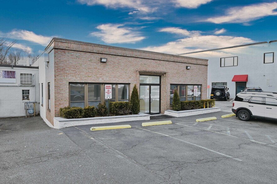 More Photos Of 50 School St, Glen Cove Office Residential For Sale