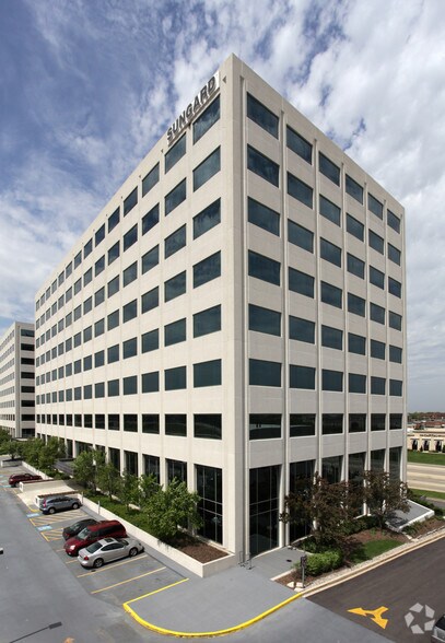 More Photos Of 377 E Butterfield Rd, Lombard Office For Lease