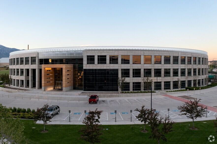 More Photos Of 799 W Coliseum Way, Midvale Office For Sale