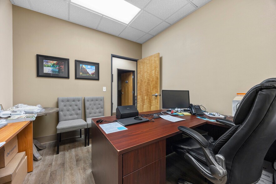 More Photos Of 9187 W Flamingo Rd, Las Vegas Medical For Sale