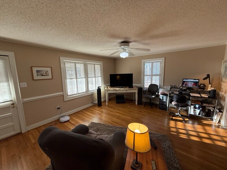 More Photos Of 2113 Wrightsville Ave, Wilmington Flex For Sale