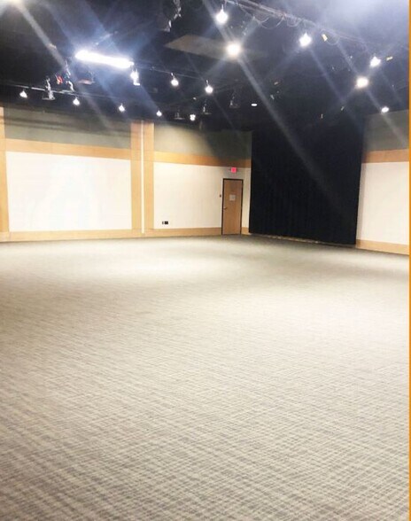 More Photos Of 1017 N 6th St, Kansas City Office For Lease