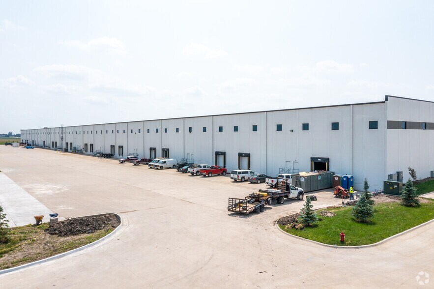 More Photos Of 4201 S James St, Grimes Warehouse For Lease