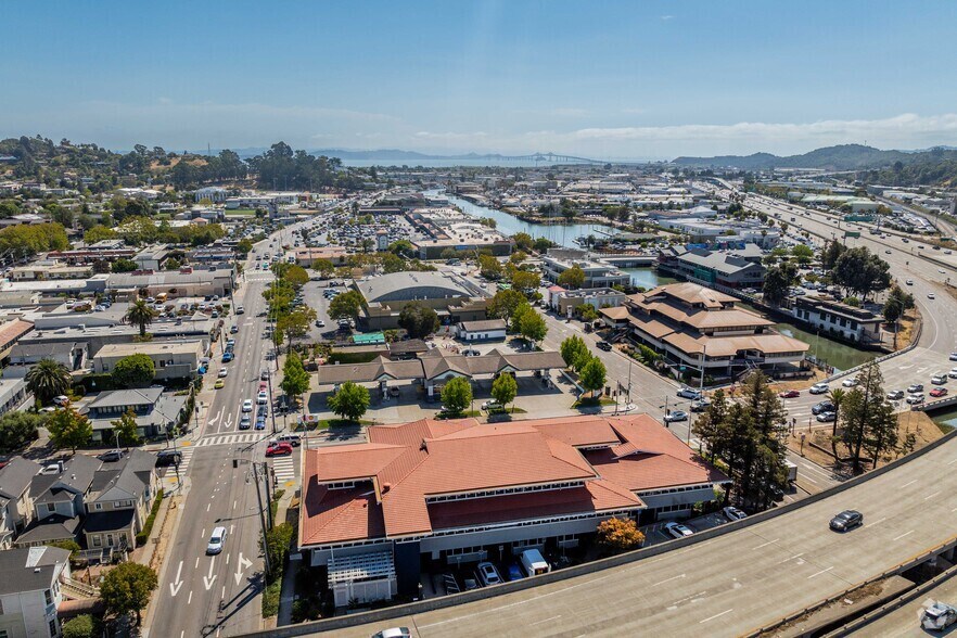 More Photos Of 851 Irwin St, San Rafael Office For Lease