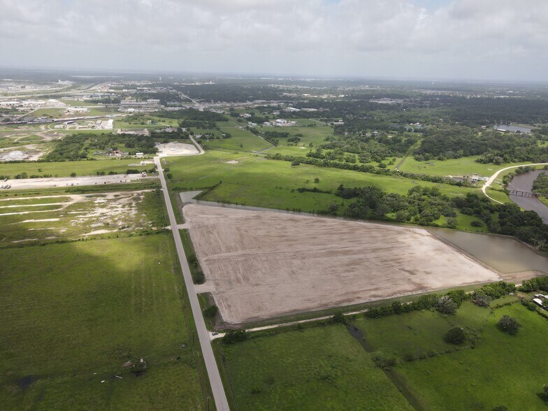 More Photos Of Hwy 227A & 434 Hwy, Freeport Land For Lease