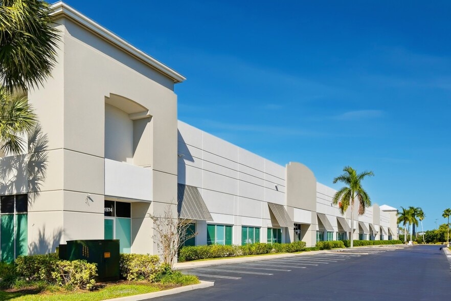Primary Photo Of 2035 High Ridge Rd, Boynton Beach Unknown For Lease