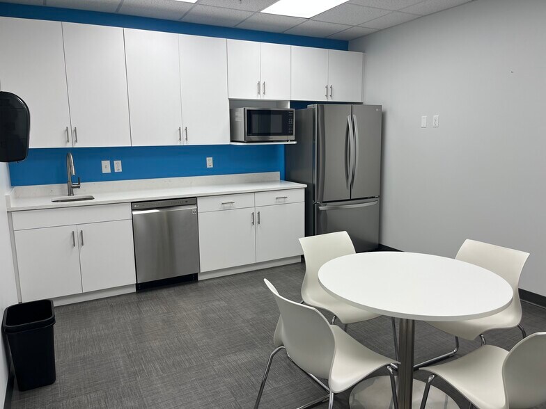 More Photos Of 1120 E Kennedy Blvd, Tampa Office For Sale