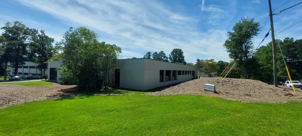 More Photos Of 3010 Anderson Dr, Raleigh Medical For Lease