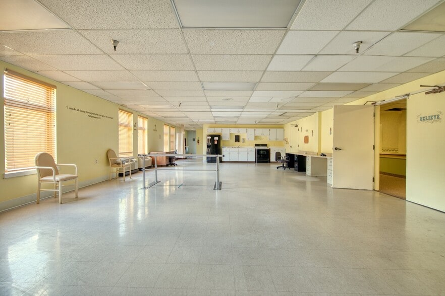 More Photos Of 1500 McKinley Ave, Niles Assisted Living For Sale