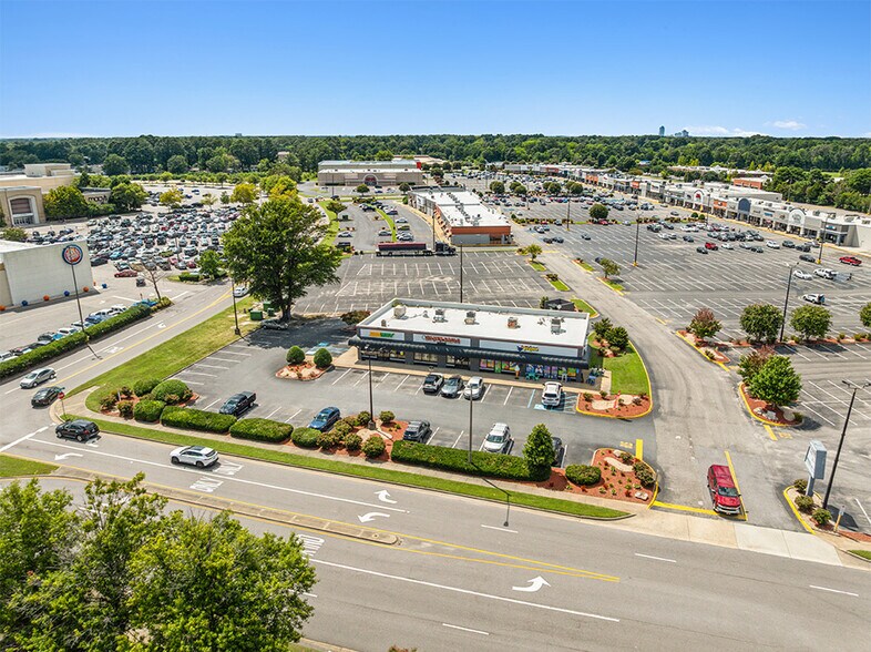 More Photos Of 2701-2736 N Mall Dr, Virginia Beach Unknown For Lease