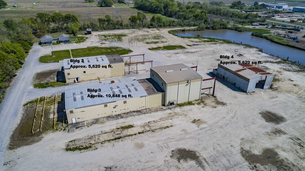 More Photos Of 4703 S Lewis St, New Iberia Warehouse For Lease