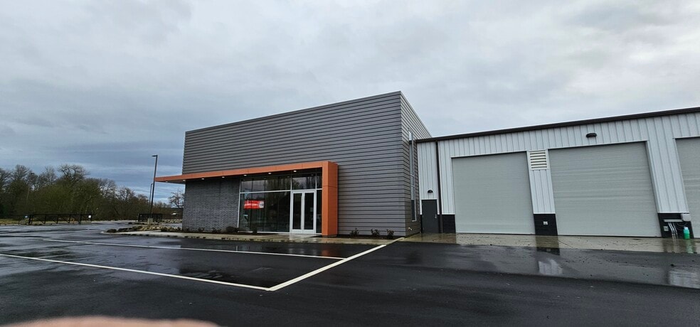 More Photos Of 20904 Smokey Point Blvd, Arlington Industrial For Lease