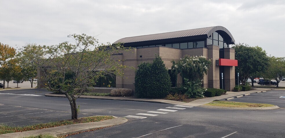More Photos Of 3169 Lebanon Pike, Nashville Bank For Sale