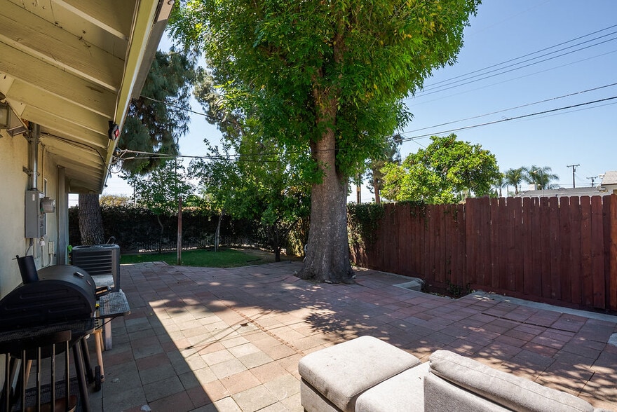 More Photos Of 1845 Norval St, Pomona Multifamily For Sale