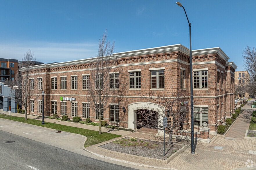 More Photos Of 150 Central Ave, Holland Office For Lease