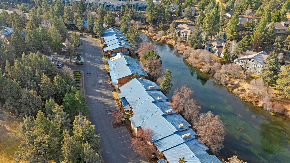 More Photos Of 3105 NE O. B. Riley Rd, Bend Hotel For Sale