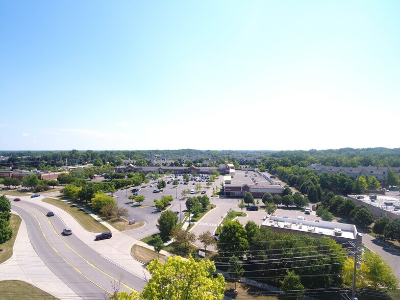 More Photos Of 31164-31208 Beck Rd, Novi Freestanding For Lease