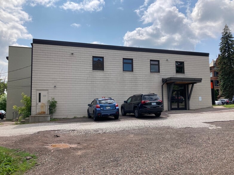 More Photos Of 1522 Superior St E, Duluth Medical For Sale