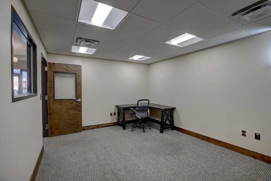 More Photos Of 810 S Rock St, Georgetown Apartments For Lease