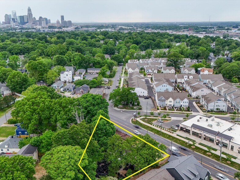 More Photos Of 2522 The Plaza, Charlotte Service Station For Sale