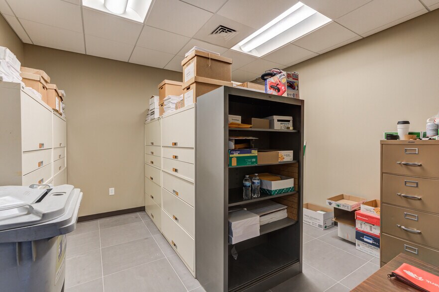 More Photos Of 5241 98th St, Lubbock Office Residential For Sale