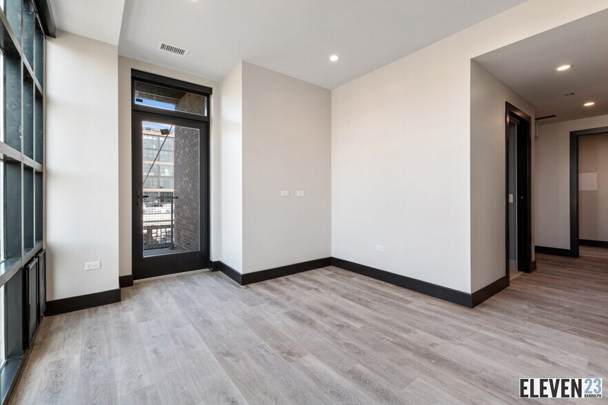 More Photos Of 1123 W Randolph St, Chicago Apartments For Lease