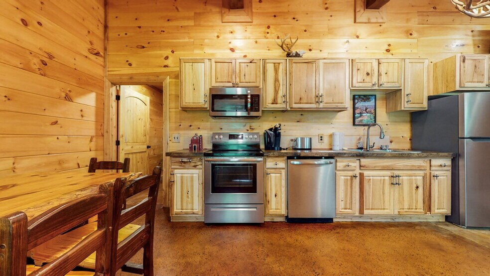 More Photos Of 177 Providence Rd, Fayetteville Specialty For Sale