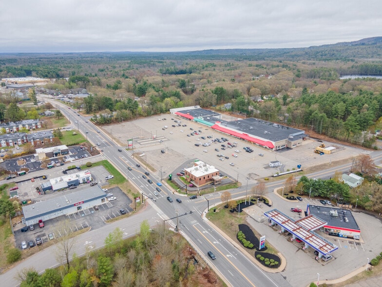 More Photos Of 1247 Main St, Sanford Supermarket For Sale