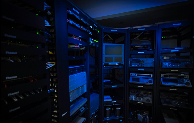 More Photos Of 425 N Moss St, Burbank Showroom For Lease