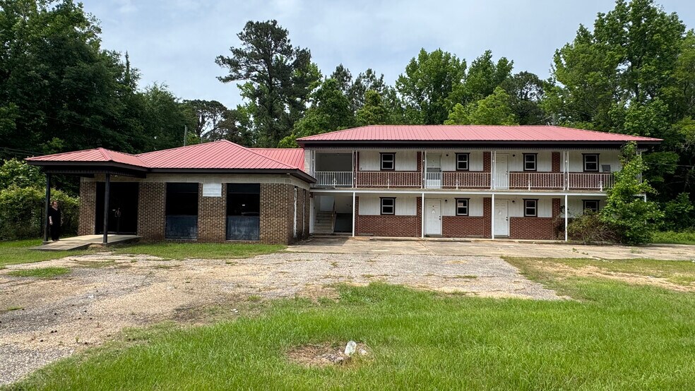 Primary Photo Of 1801 Vine Street, Selma Apartments For Sale