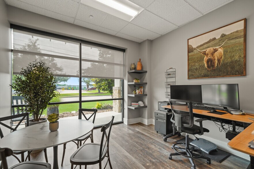 More Photos Of 4300 FM 2351 Rd, Friendswood Office For Lease