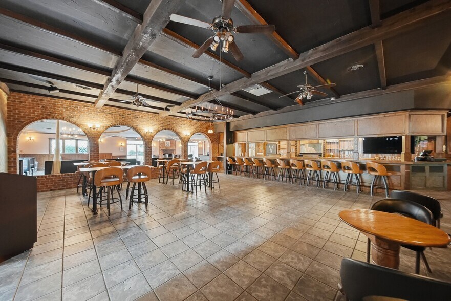 More Photos Of 2289 Saint Paul's Church Rd, Newton Restaurant For Sale