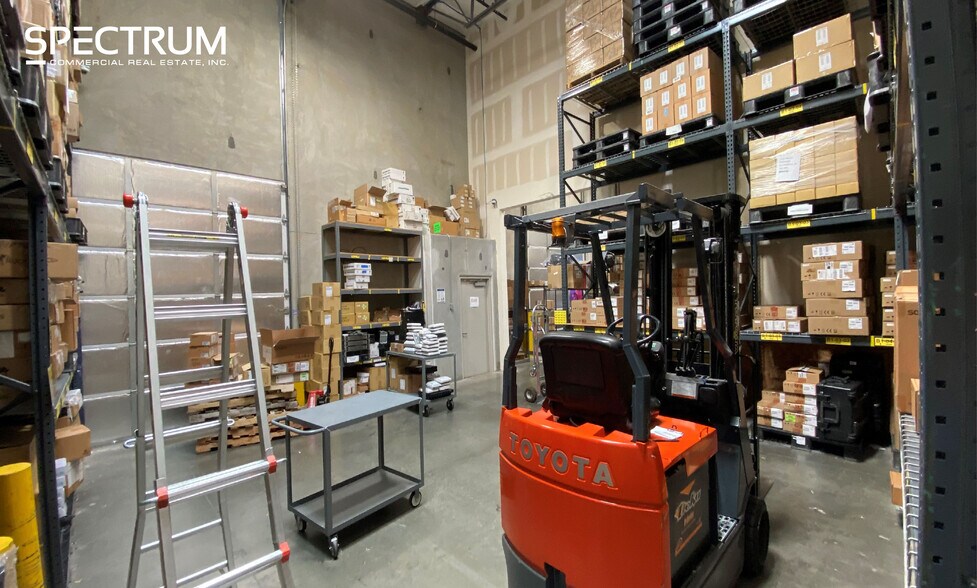 More Photos Of 28482-28486 Constellation Rd, Santa Clarita Warehouse For Sale