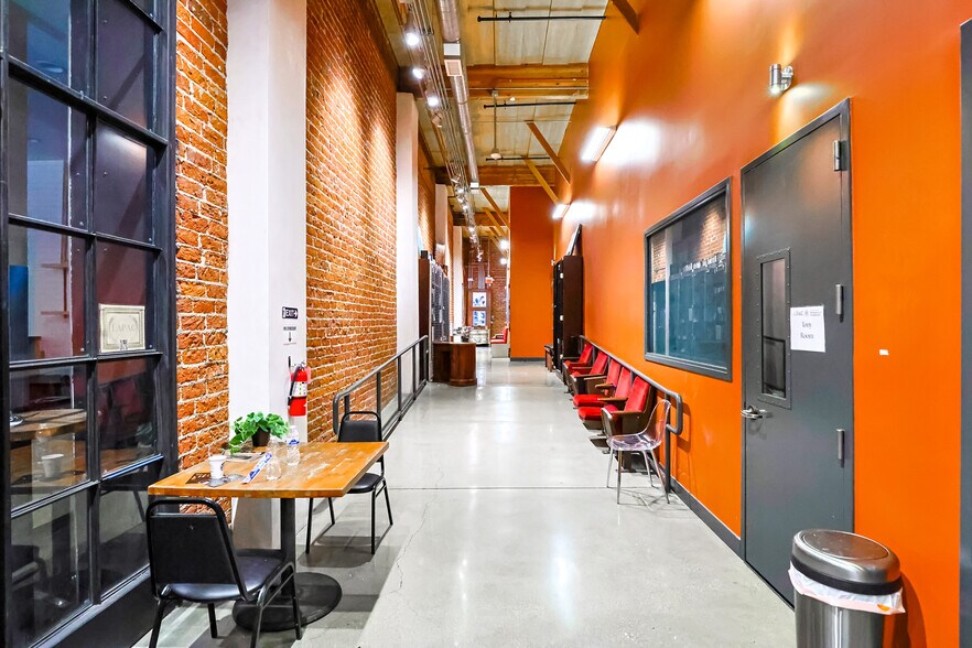 More Photos Of 1532 N Highland Ave, Los Angeles Office For Sale