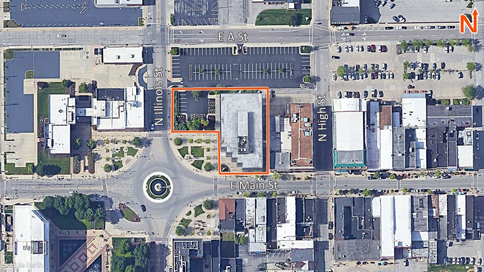 More Photos Of 23 Public Square, Belleville Office For Lease