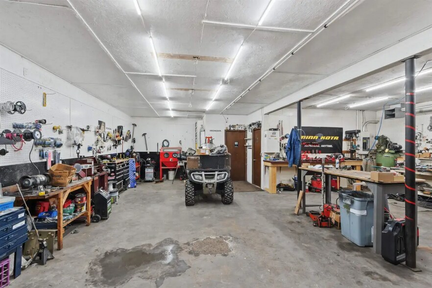 More Photos Of 3625 Patch St, Stevens Point Warehouse For Sale