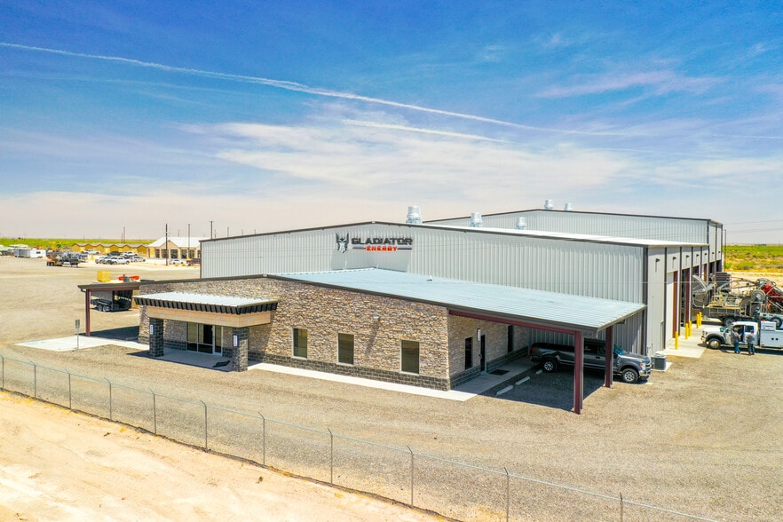 Primary Photo Of 210 US 285 Hwy, Pecos Warehouse For Lease