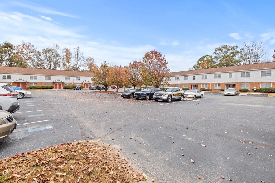 More Photos Of 3456-3480 Jondon Ln, Gastonia Apartments For Sale