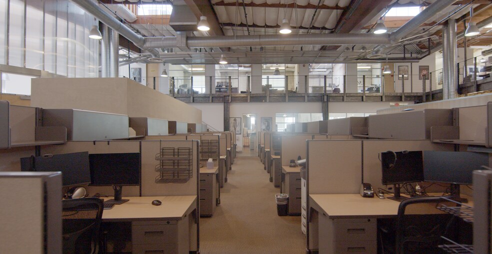 More Photos Of 901 W Alameda Ave, Burbank Loft Creative Space For Lease