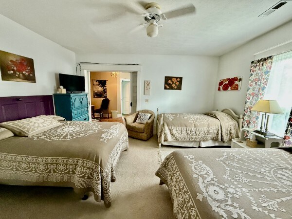 More Photos Of 101 Webb Rd E, Bell Buckle Hospitality For Sale