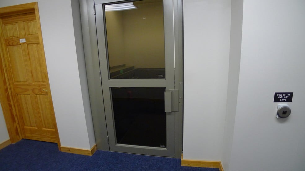 More Photos Of 4020 Minnehaha Ave, Minneapolis Office For Lease