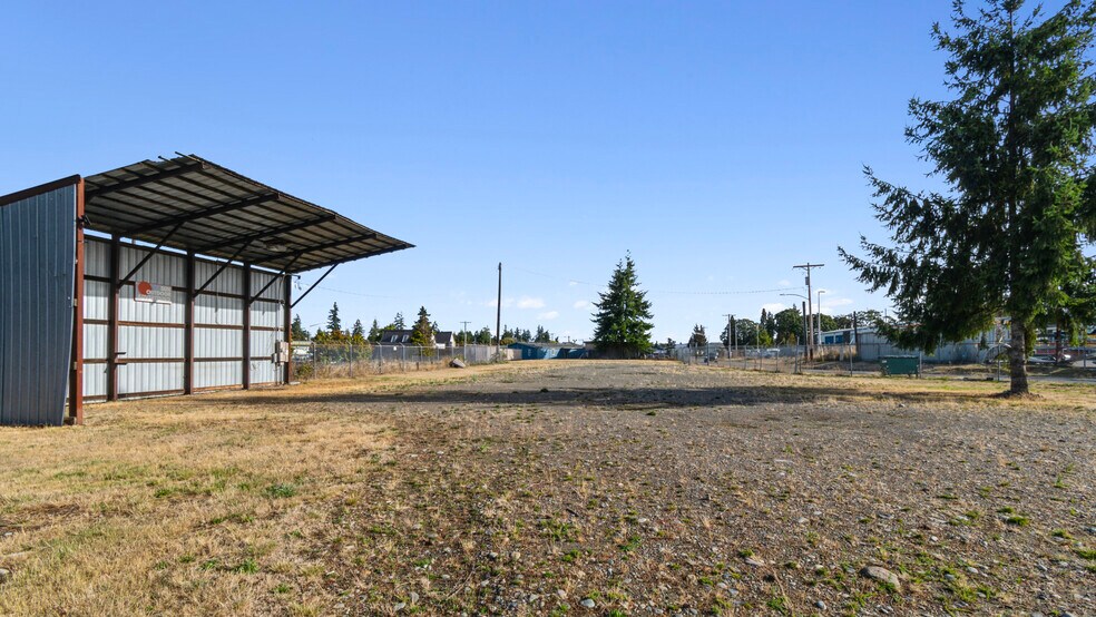 More Photos Of 11221 Pacific Hwy SW, Lakewood Contractor Storage Yard For Sale