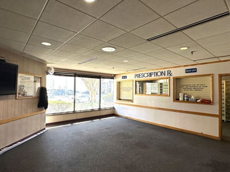 More Photos Of 301 W 1st St, Dayton Medical For Sale