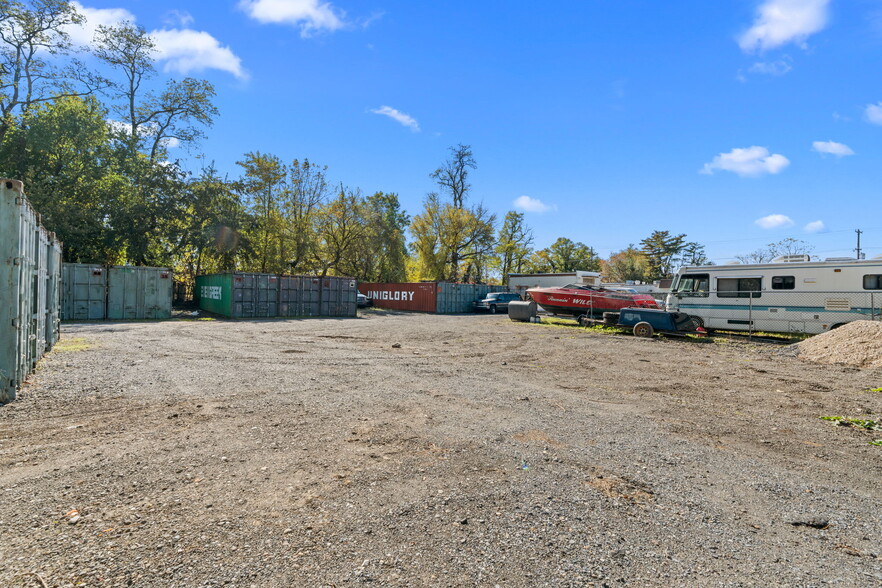 More Photos Of 1510 Haines Rd, Levittown Storefront Retail Office For Sale